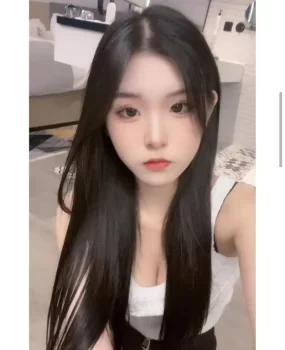 极品小骚货 双峰很壮观