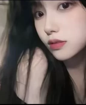 上海，瓷娃娃女孩