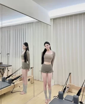 高颜值.温柔漂亮小美女