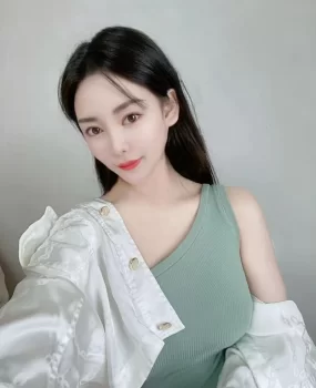 大学生只接素质客